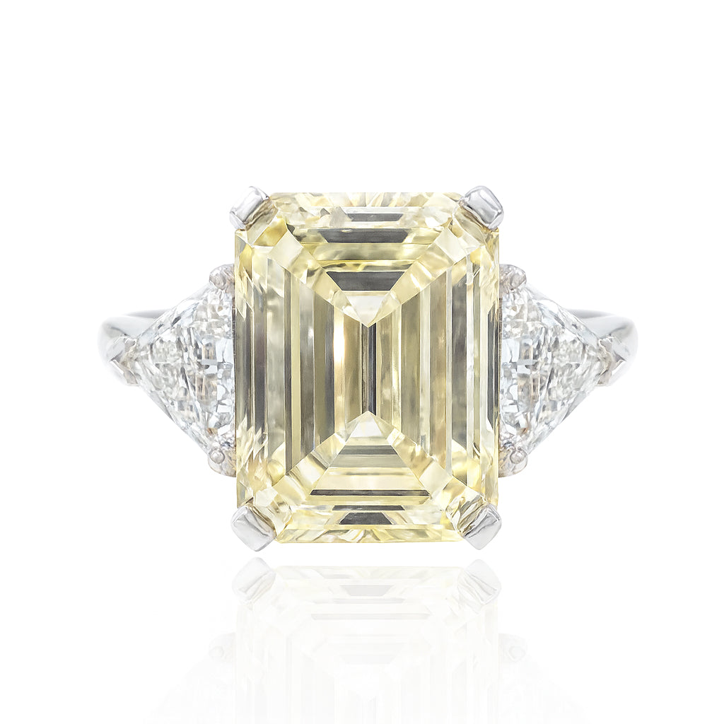 PT950 イエローダイヤモンドリング 5.78ct Light Yellow VS2 エメラルドカット