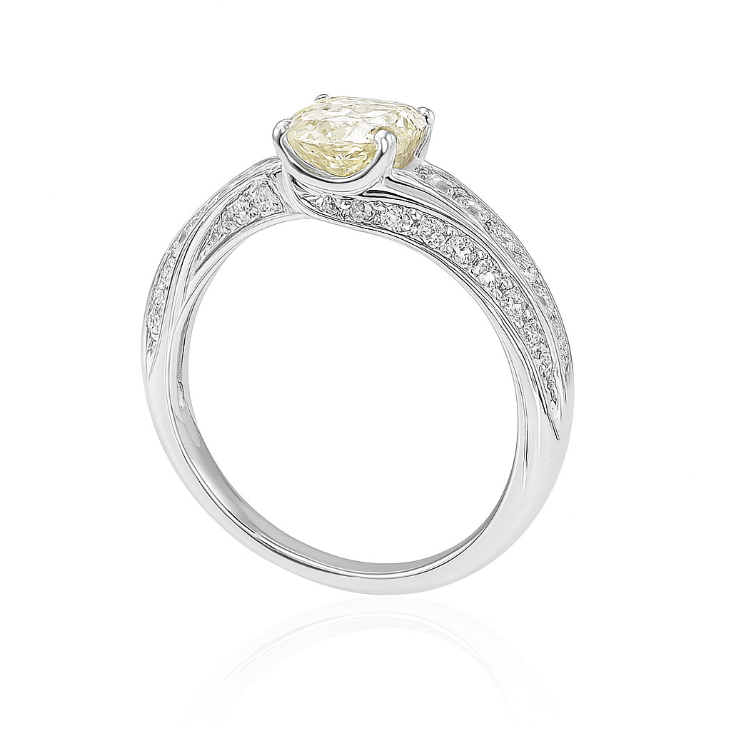 ライトイエローダイアモンドリング クッション 1.627ct SI2 横画像