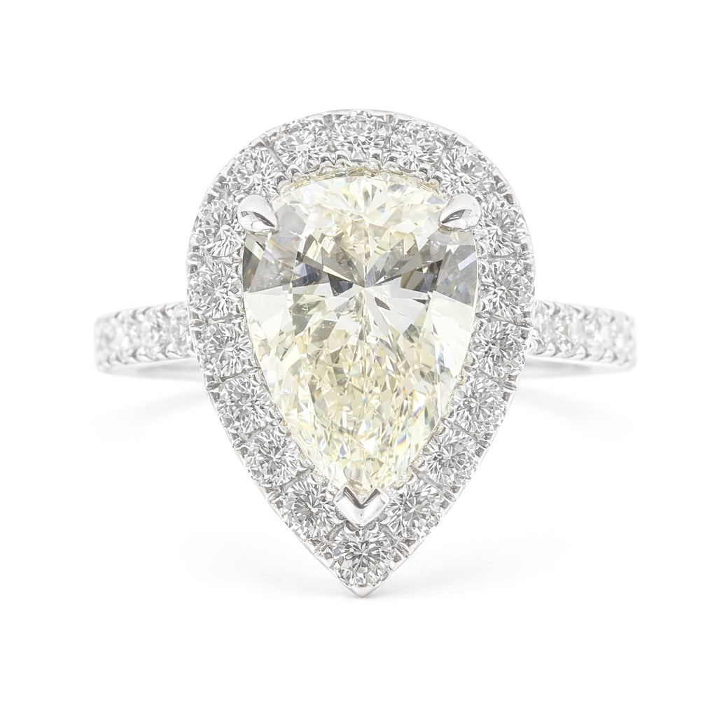 18K Pear-cut Very Light Yellow Diamond Ring - 4.33ct