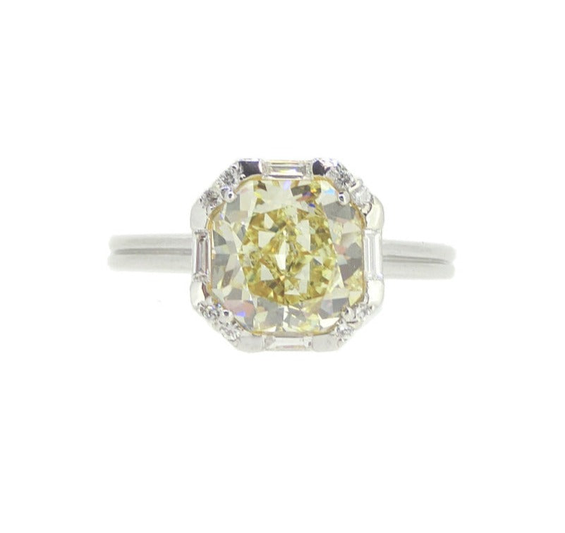 Mael ファンシー・ライト・イエローオクタゴ ダイヤモンドリング 2.21ct 天然 SI-1 CGL リング画像