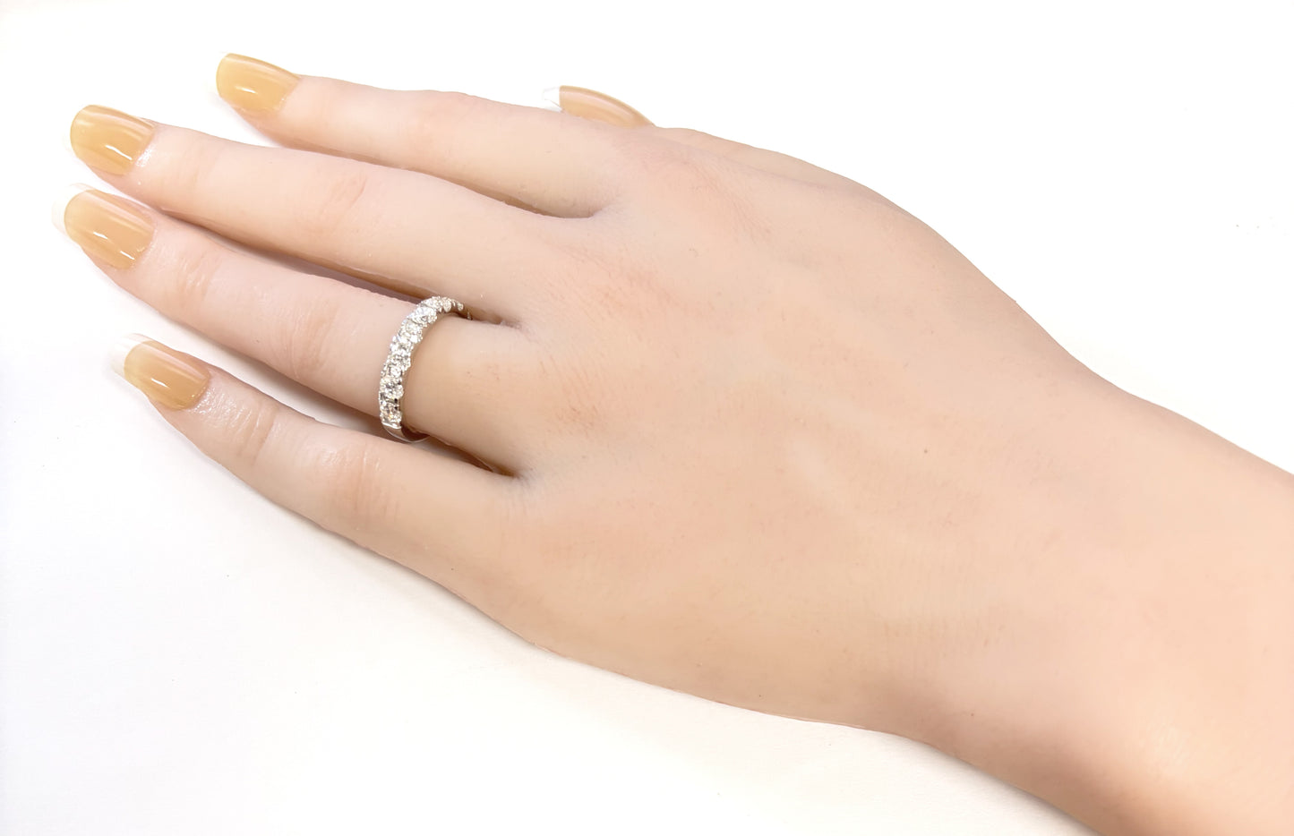 18K ラウンドダイヤモンド エタニティ リング 1.16ct