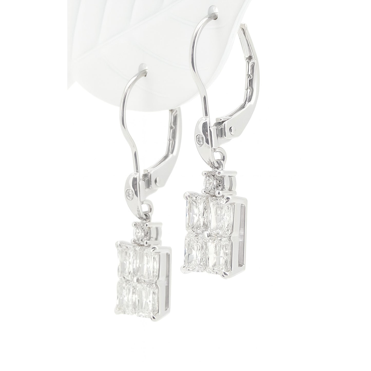 PT900/14K Diamond Earrings Radiant-cut 2.28ct