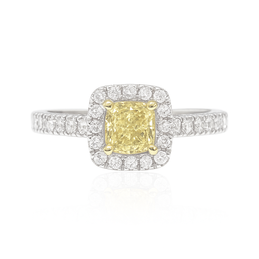 PT900 イエローダイヤモンドリング 0.832ct Light Yellow SI1 クッション