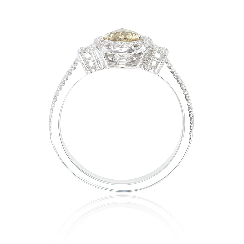 イエローダイヤモンドリング ペア 0.899ct VS2 裏画像