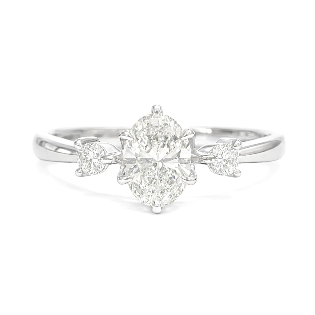 PT900 Oval-cut Near Colorless Diamond Ring - 0.477ct