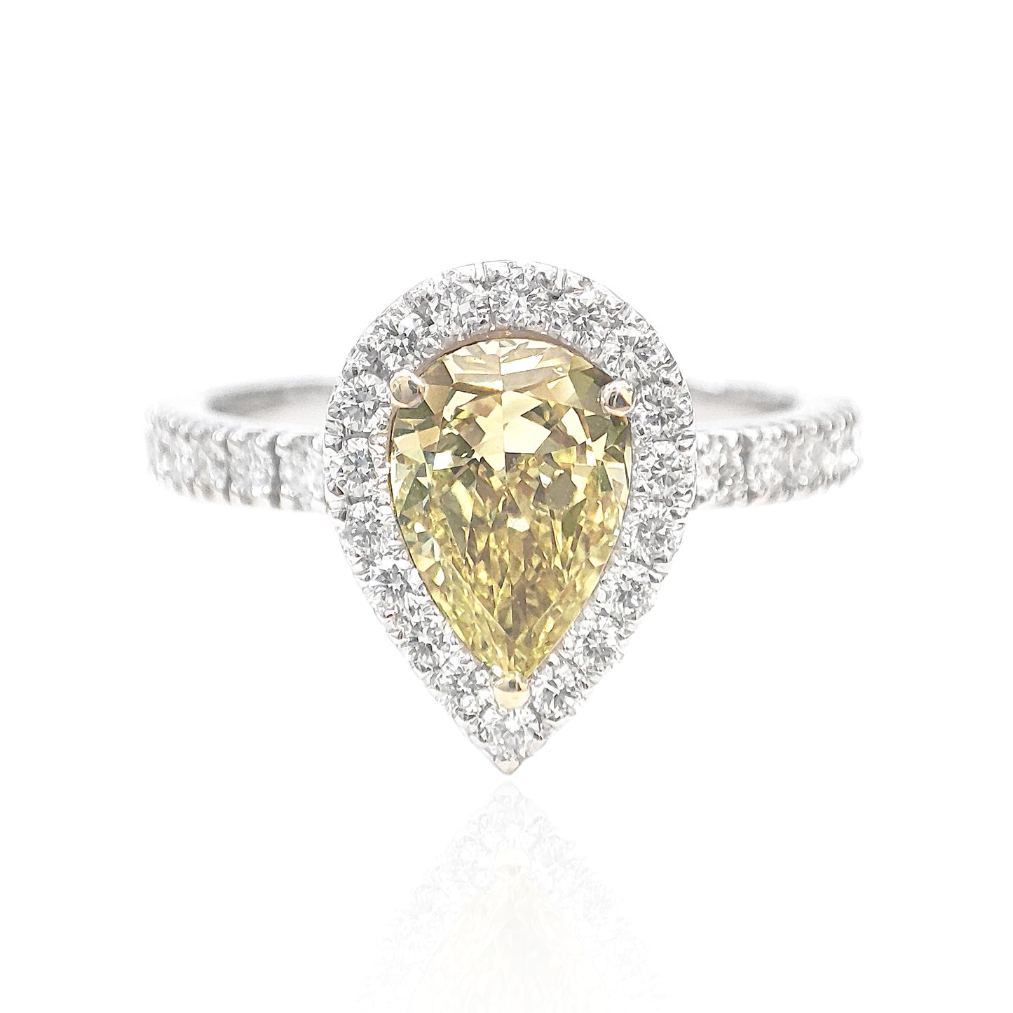 PT900 イエローダイヤモンドリング Intense Yellow 2.01ct SI1 ペアカット