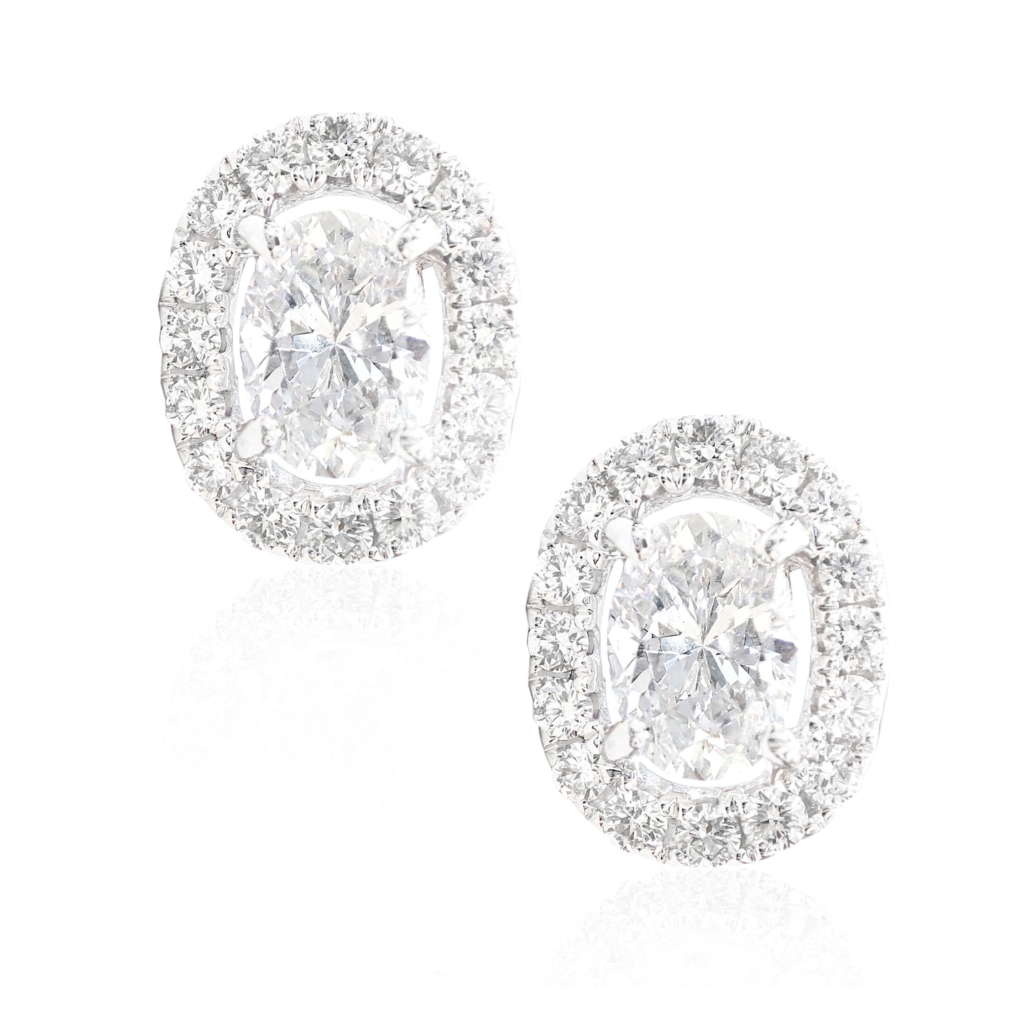 18K 無色ダイヤモンドイヤリング 1.071ct VS1-VS2 E オーバル 画像