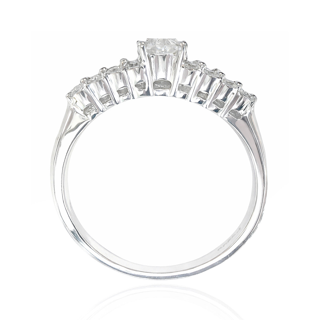 無色ダイアモンドリング オーバル 1.697ct SI2 横画像