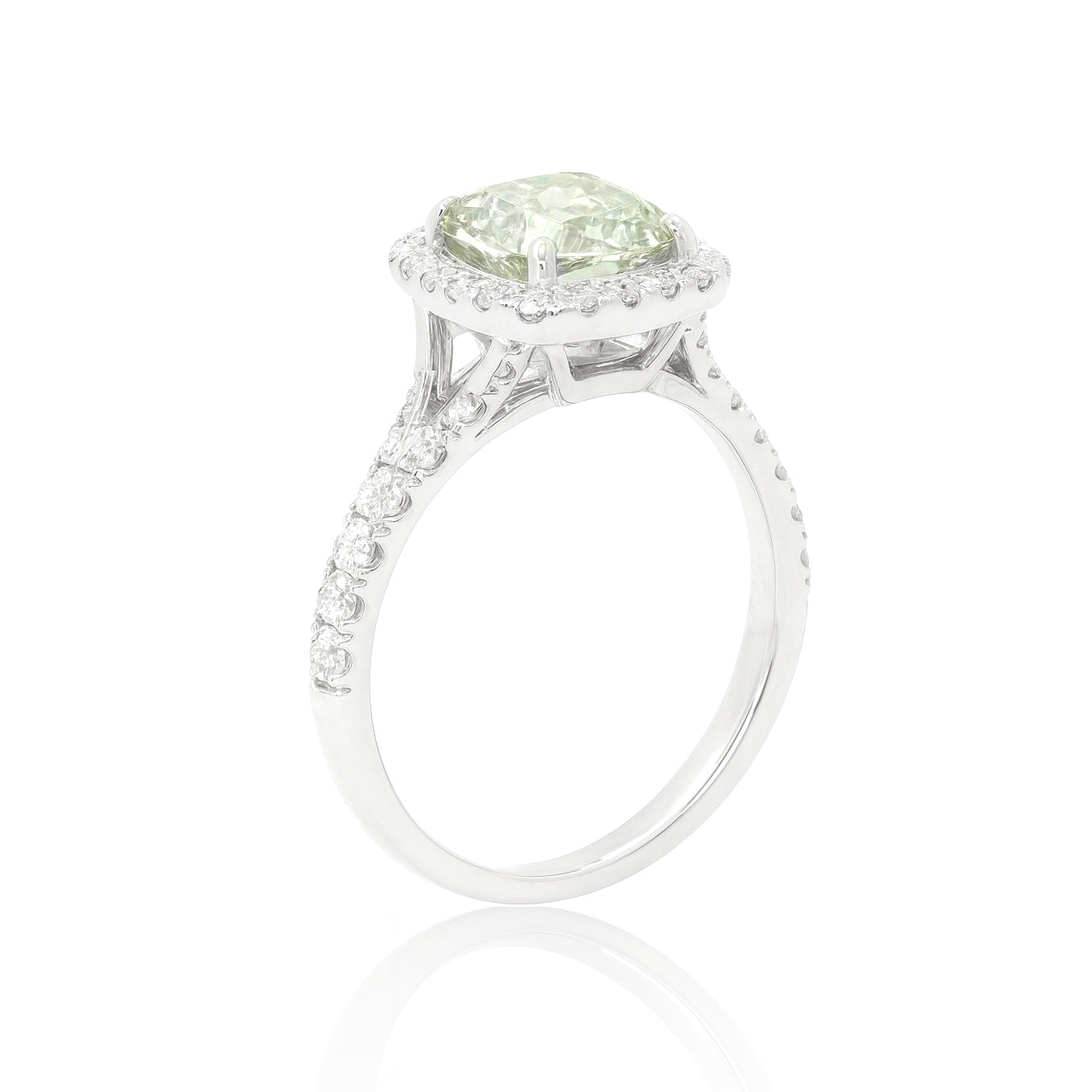 グリーンダイヤモンドリング クッション 2.456ct SI1 裏画像