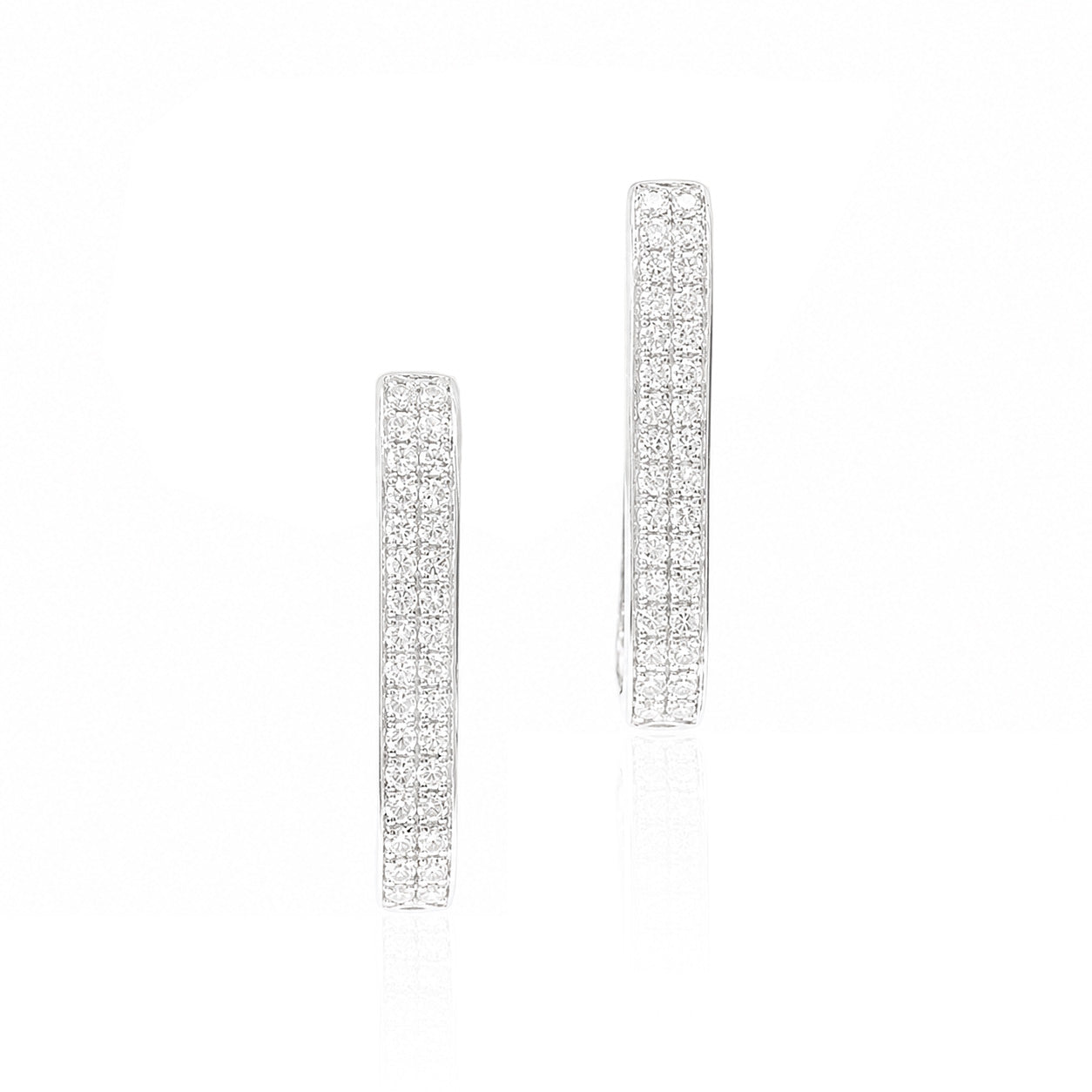 天然ダイヤモンドピアス 0.33ct Round 18KWG 画像