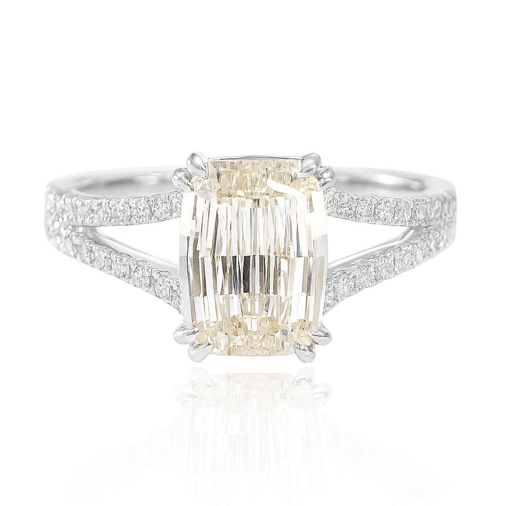 天然ダイヤモンドリング フェイントブラウン ラディアント SI1 2.368ct 画像