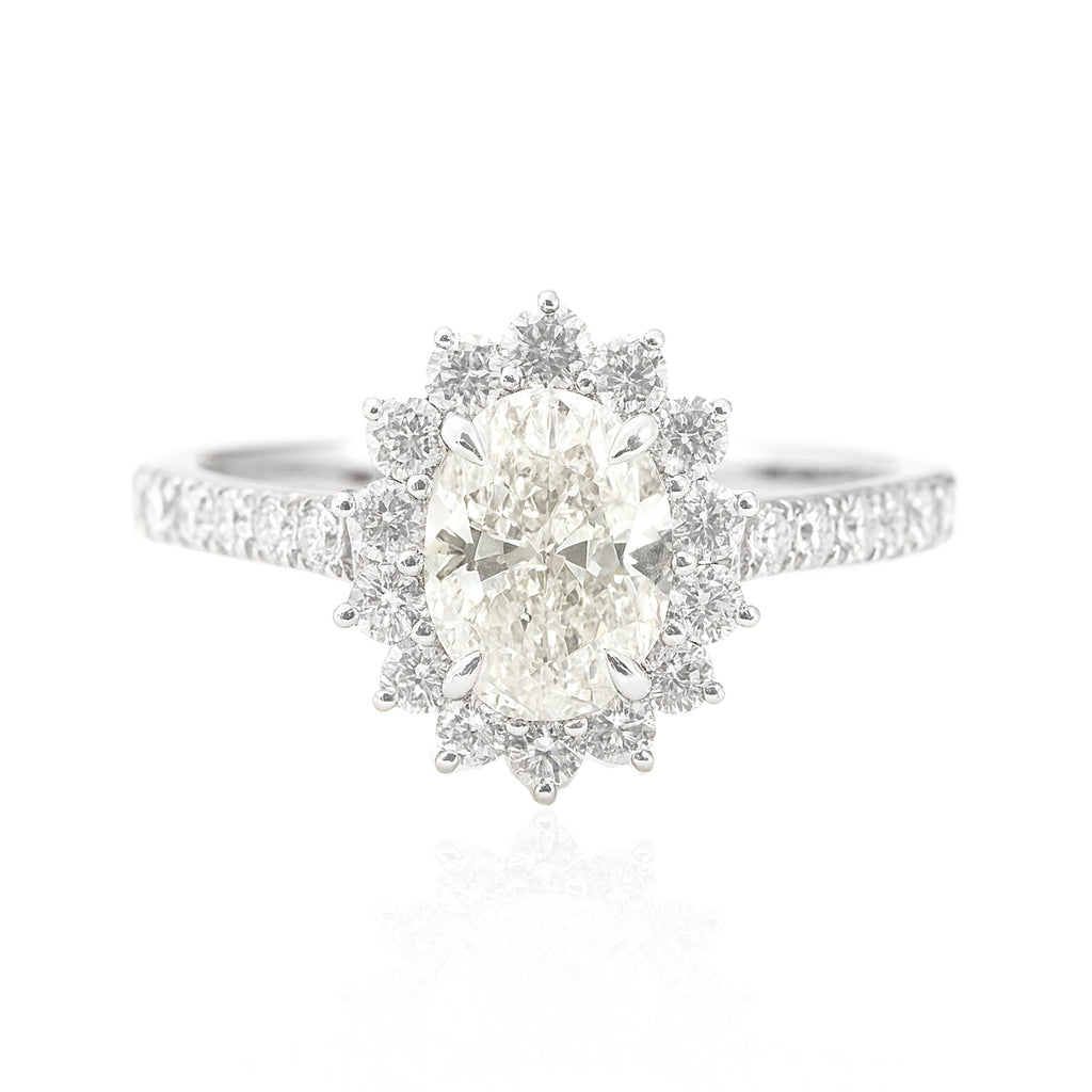 18K Oval-cut Near Colorless Diamond Ring - 1.25ct