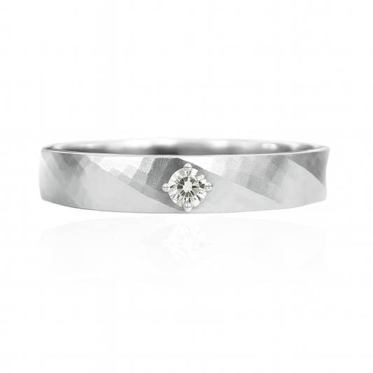 天然ダイヤモンドリング 無色 ラウンド 槌目デザイン0.07ct 画像
