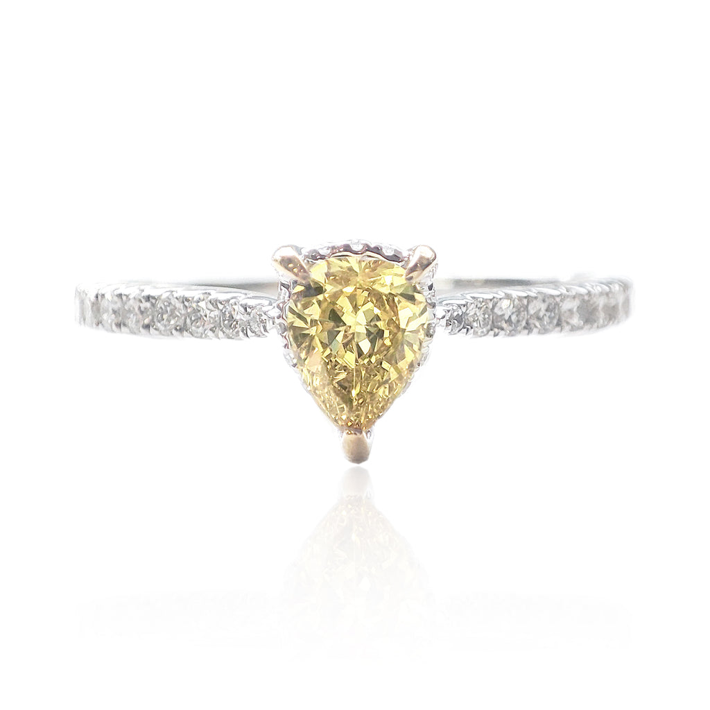 18K イエローダイヤモンドリング 0.61ct Vivid Yellow VS1 ペア