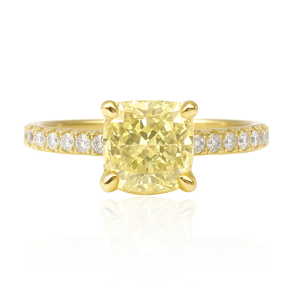 18K イエローダイヤモンドリング 1.71ct クッション (透明度の含浸処理)
