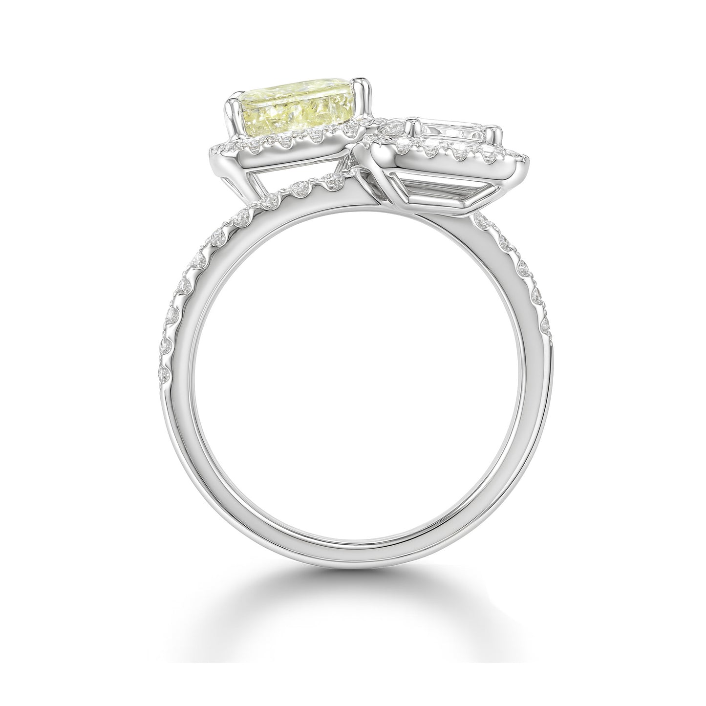 天然ダイヤモンドリング ファンシーイエロー 無色 I1  2.28ct 横画像