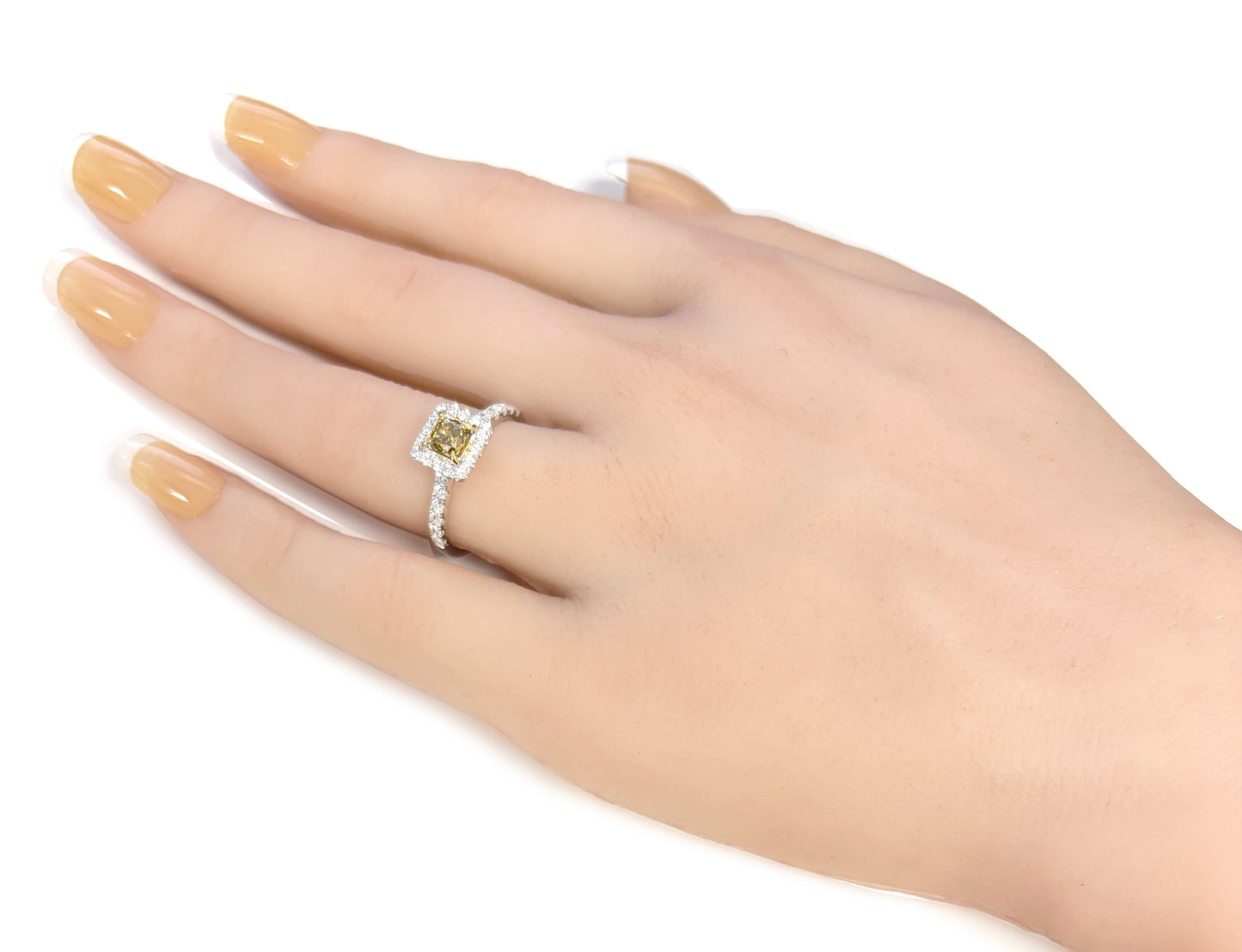 Cushion-cut Dark Yellow Diamond Ring - 0.953ct