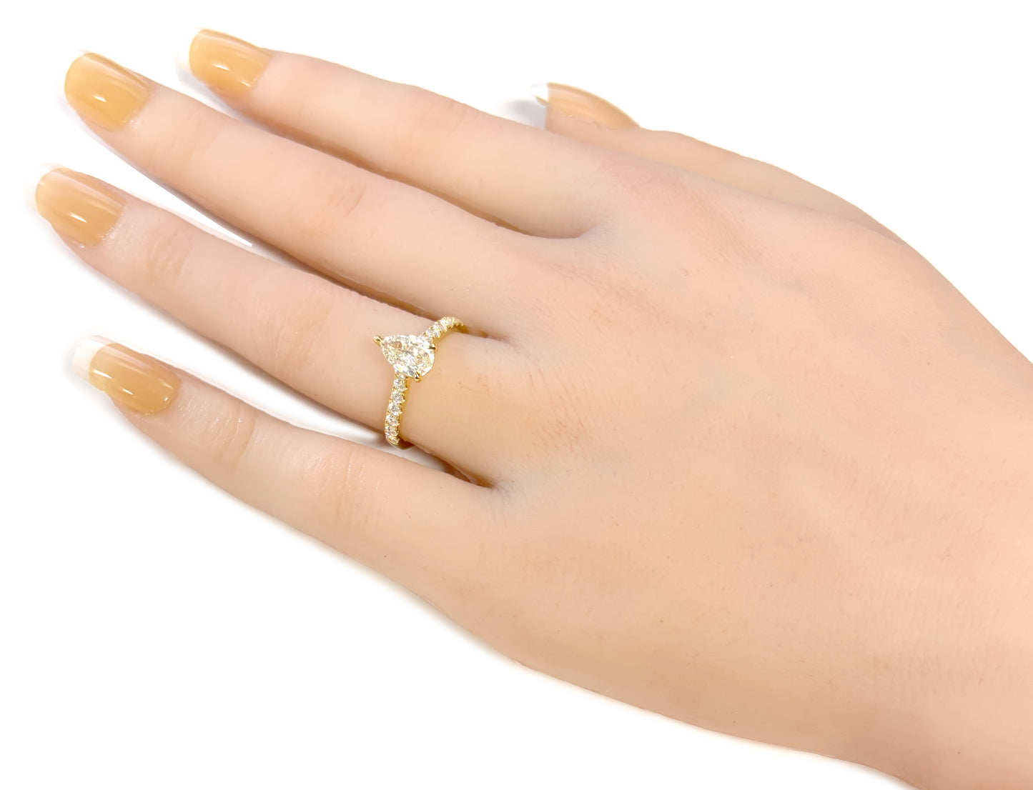 18K Pear-cut Near Colorless Diamond Ring - 1.146ct