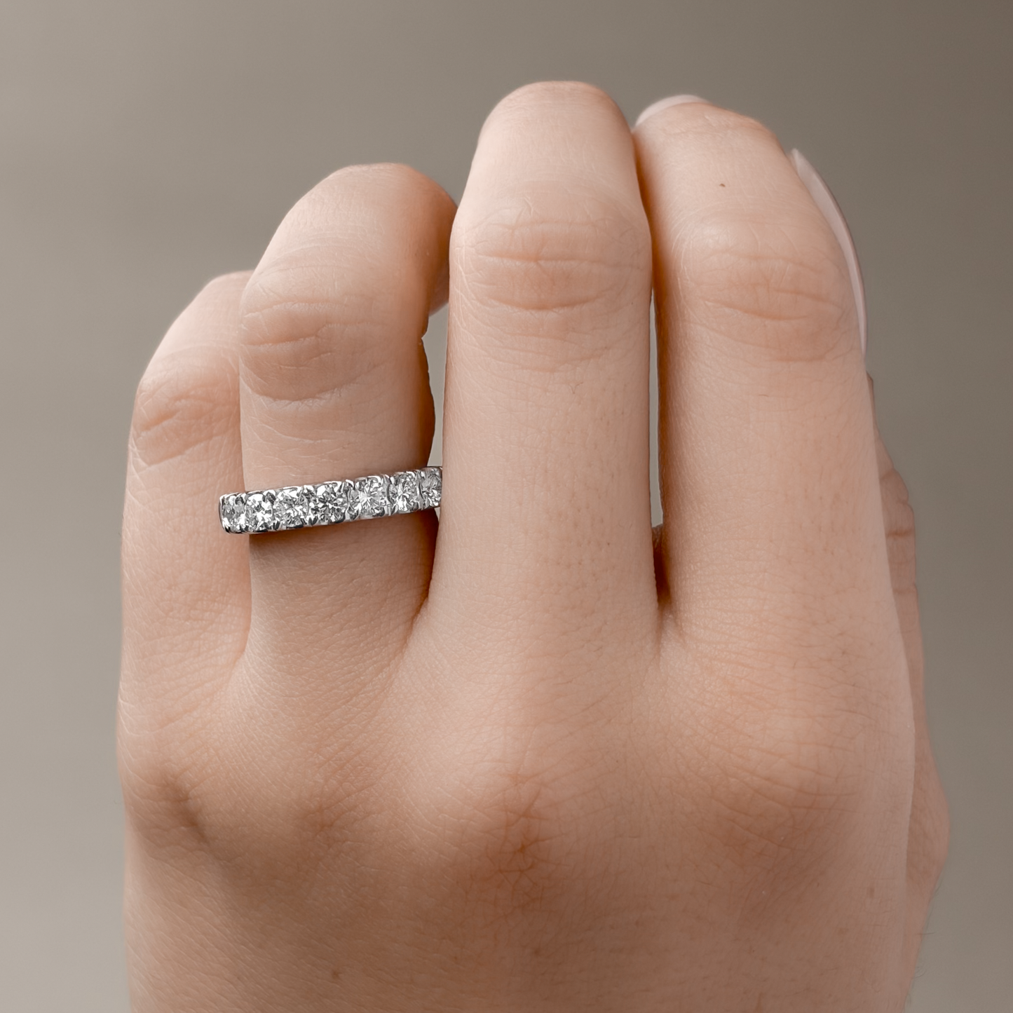 18K 無色 8石 ダイヤモンドハーフエタニティリング 1ct