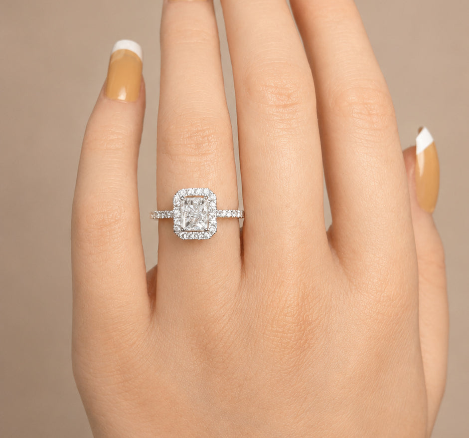 18KWG Colorless D Natural Diamond Ring 1.23ct Radiant Cut