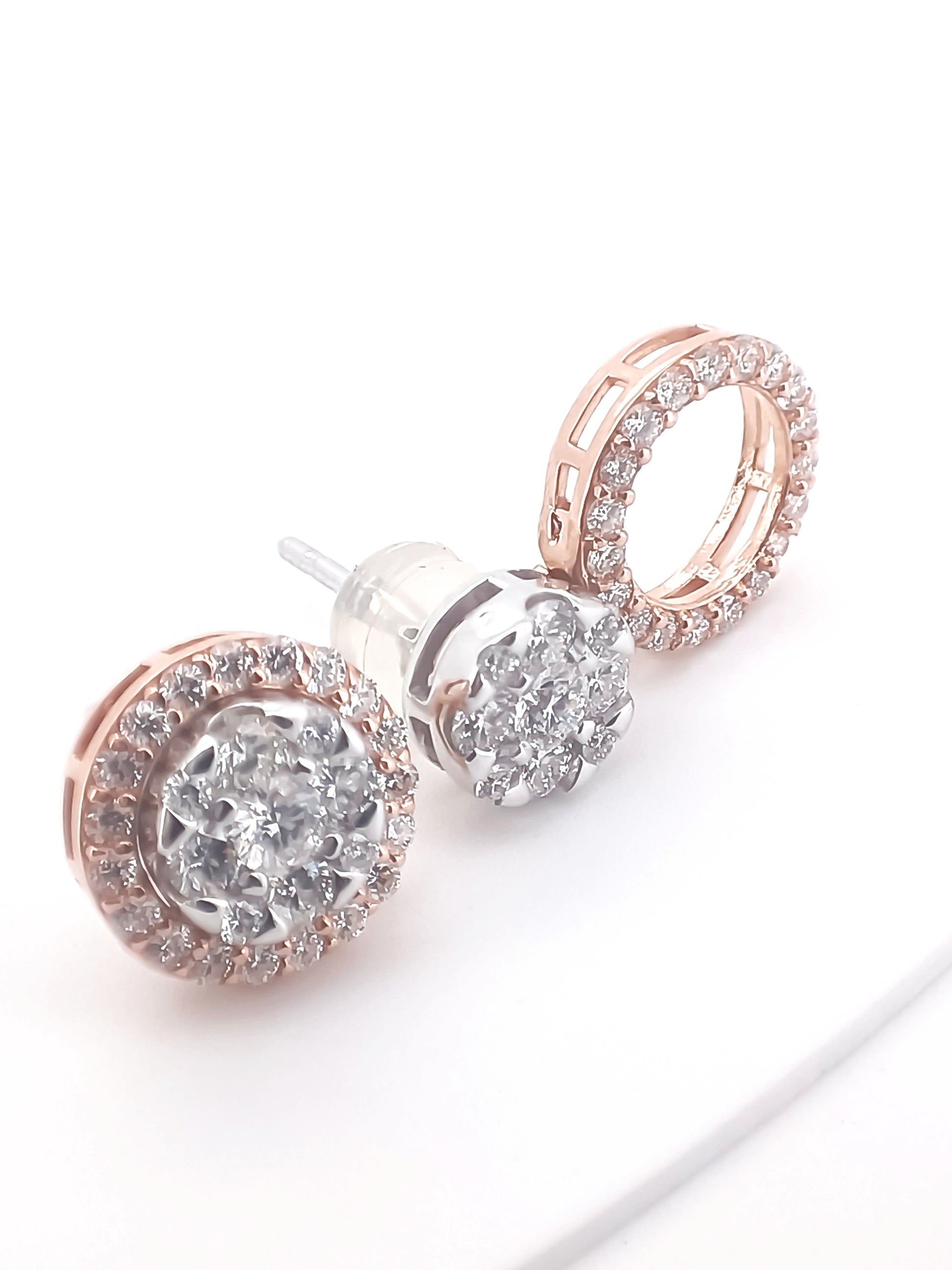 無色ラウンドダイヤモンド ピアス - 1.14ct ローズゴールド 脇石調整可能 横画像