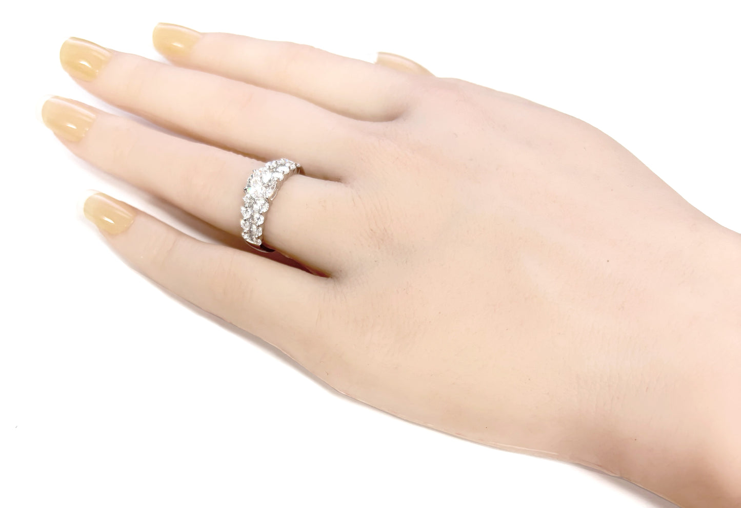 PT900 無色F ダイヤモンドリング ラウンド - 1.953ct