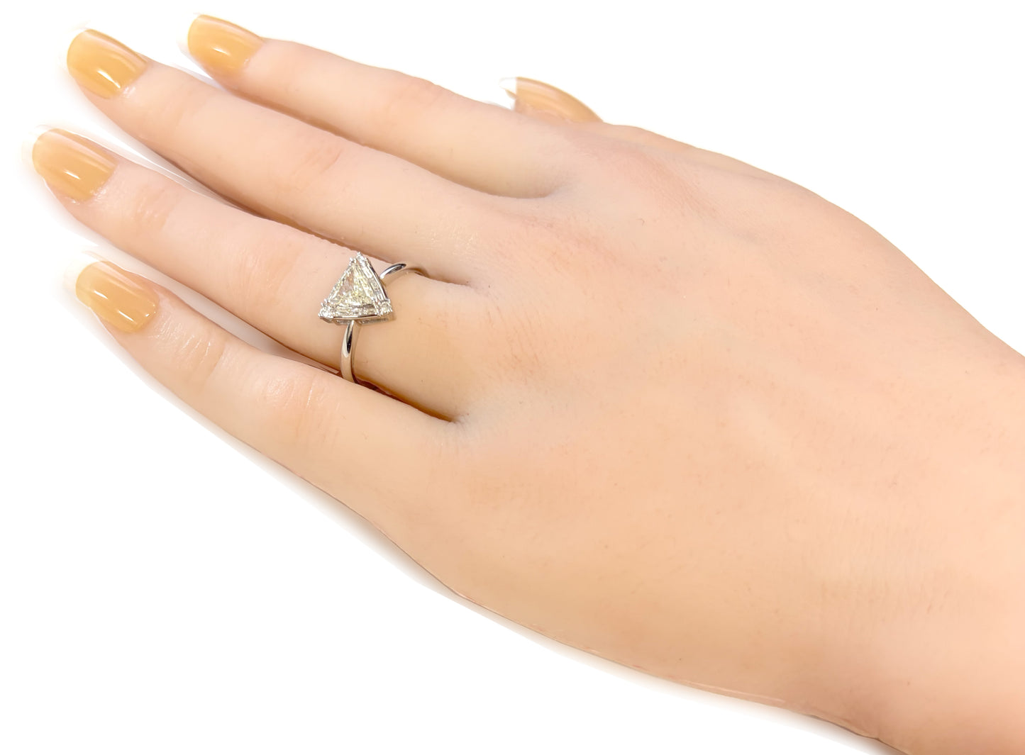 PT900 イエロー ダイヤモンドリング 0.92ct トリリアント