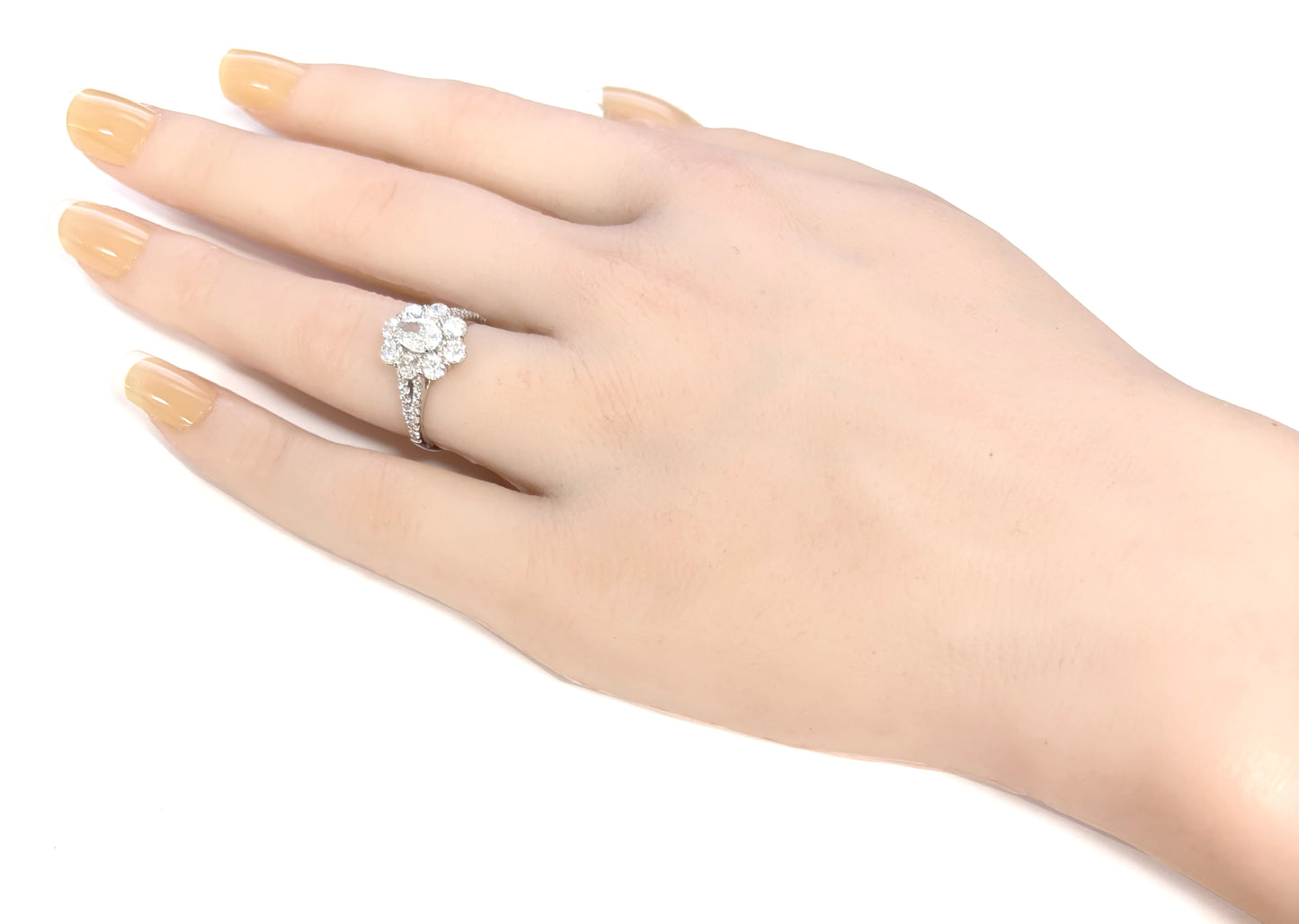Flower Design Diamond Ring - 1.591ct