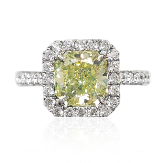 Mael Radiant Fancy Green Diamond Ring - 2.089ct