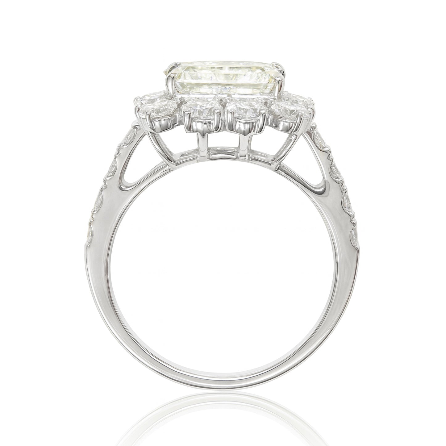 PT950 フェイントイエローダイヤモンドリング ラディアントカット 4.575ct