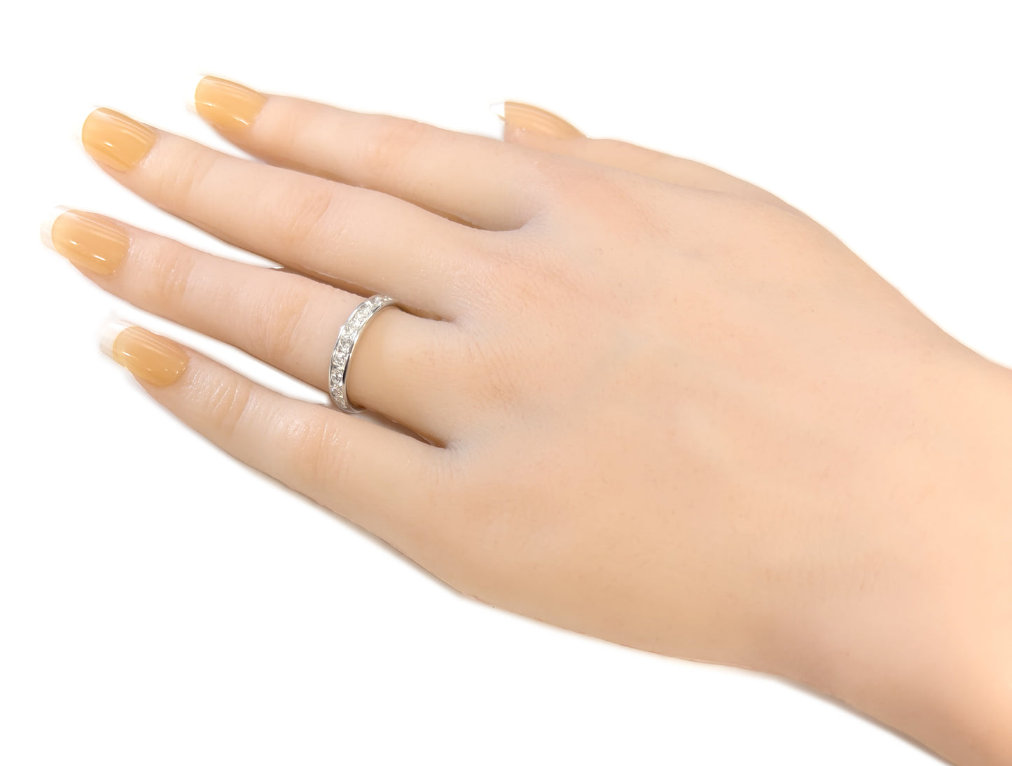 18K Round-cut 11 Stone Colorless Diamond Ring - 0.98ct