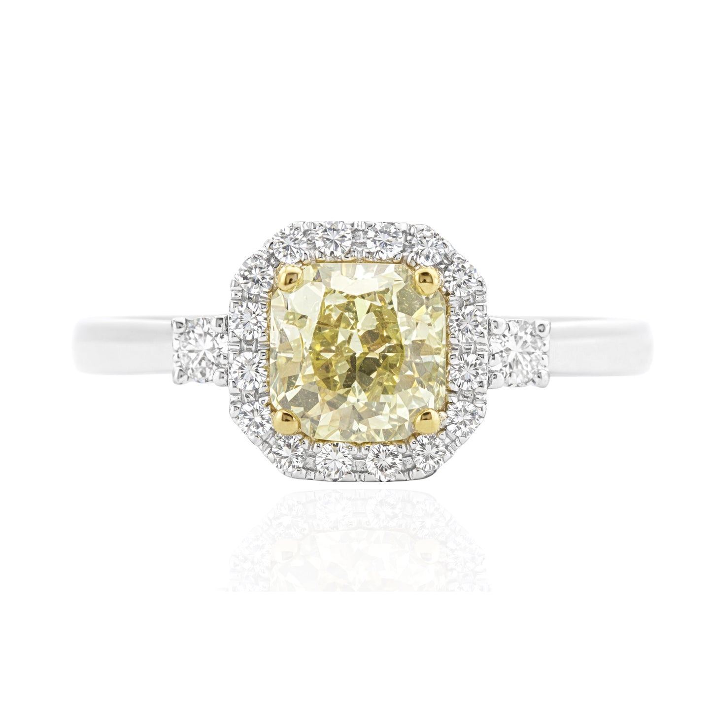 イエローダイアモンドリング ラディアント 0.94ct VS1 画像