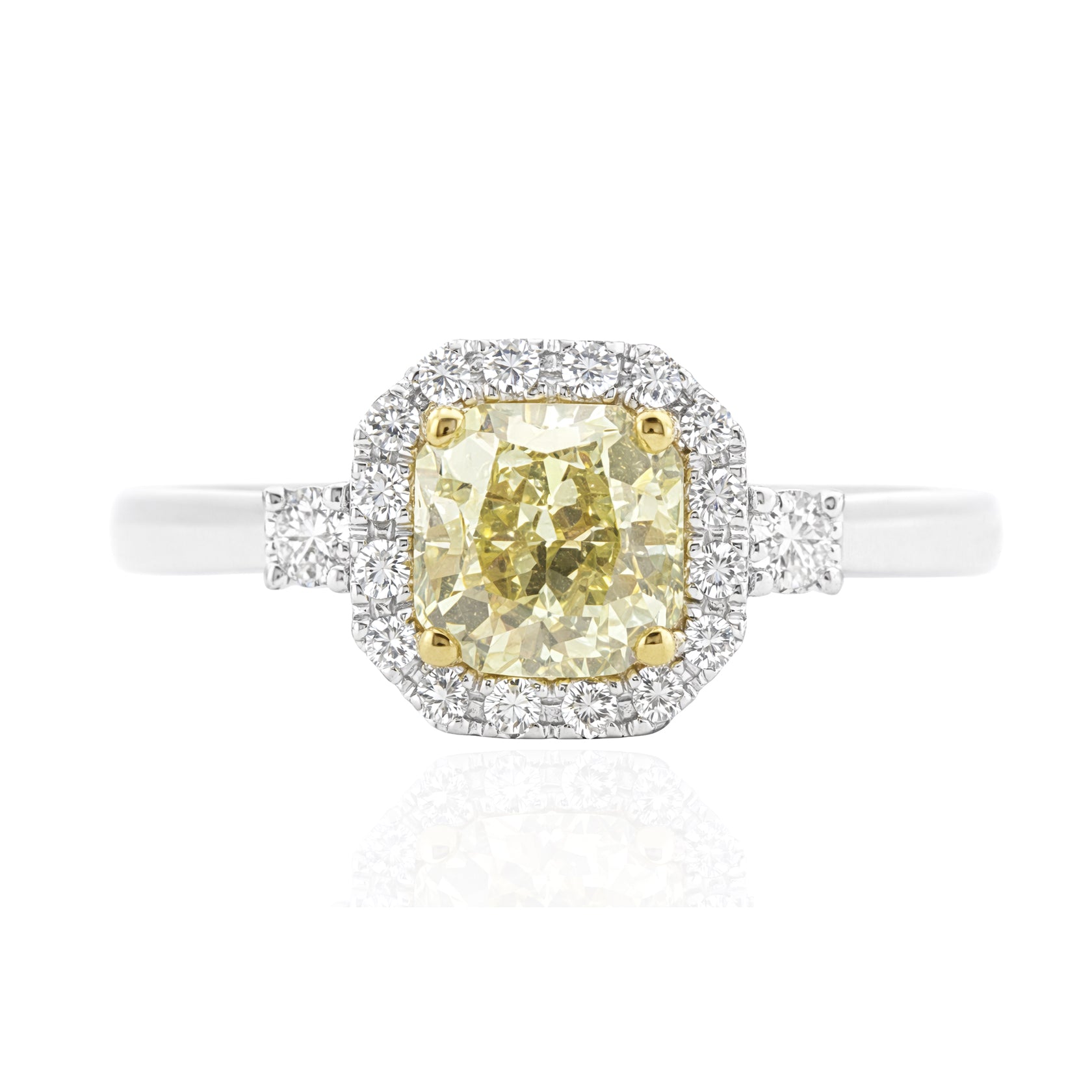 イエローダイアモンドリング ラディアント 0.94ct VS1 画像