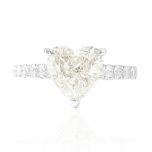 18K ほぼ無色ダイヤモンドリング 1.864ct SI2 ハート