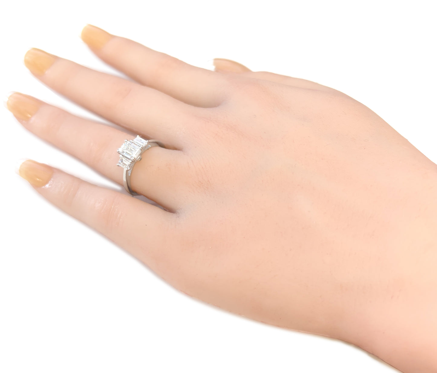 18K 無色 ダイヤモンドリング エメラルドカット 3石 1.502ct