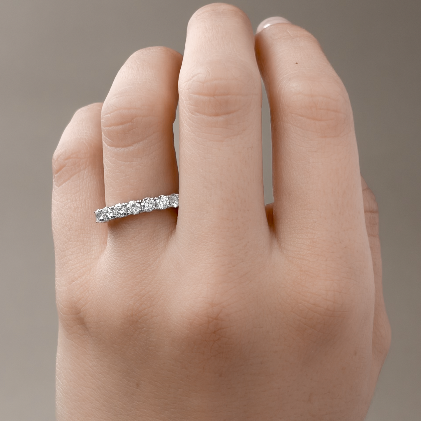 18K ラウンドダイヤモンド エタニティリング 1.63ct