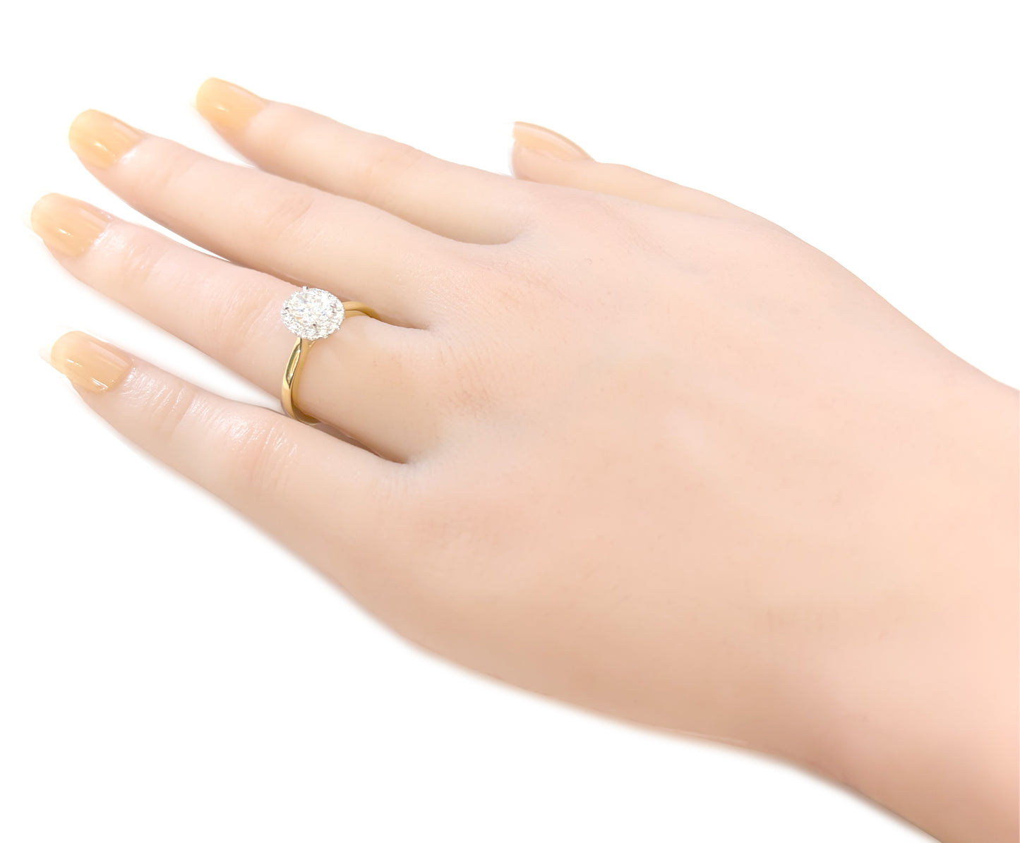 18K ほぼ無色G ダイヤモンドリング 1.049ct VVS2 オーバルカット