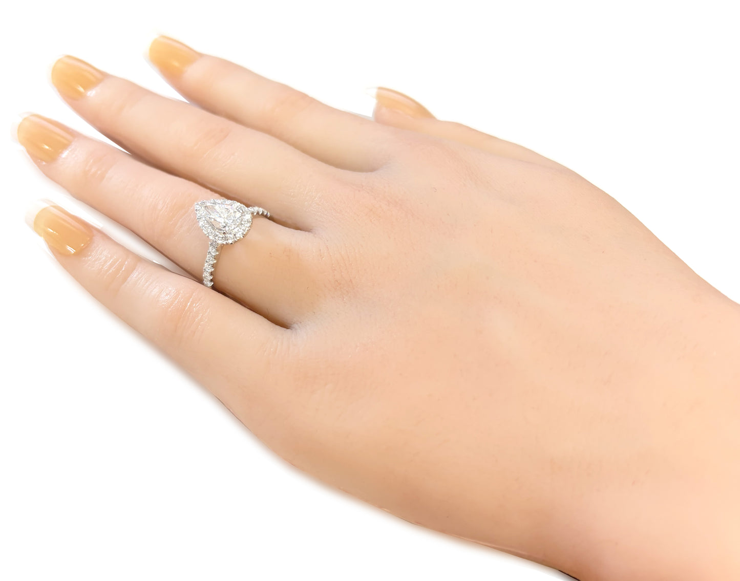 18K Pear-cut Colorless Diamond Ring - 1.547ct