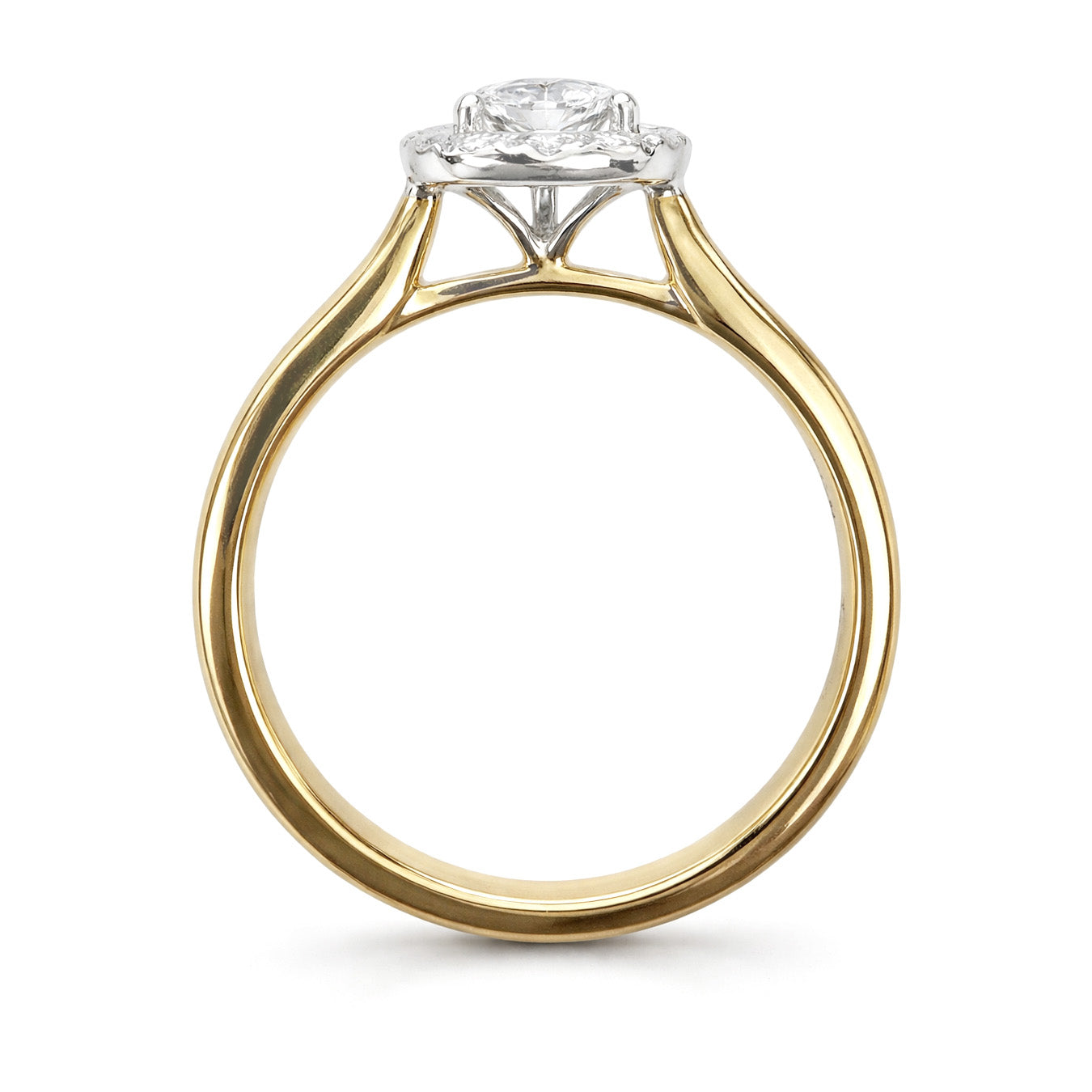 18K Colorless Pear-cut Diamond Ring - 0.682ct