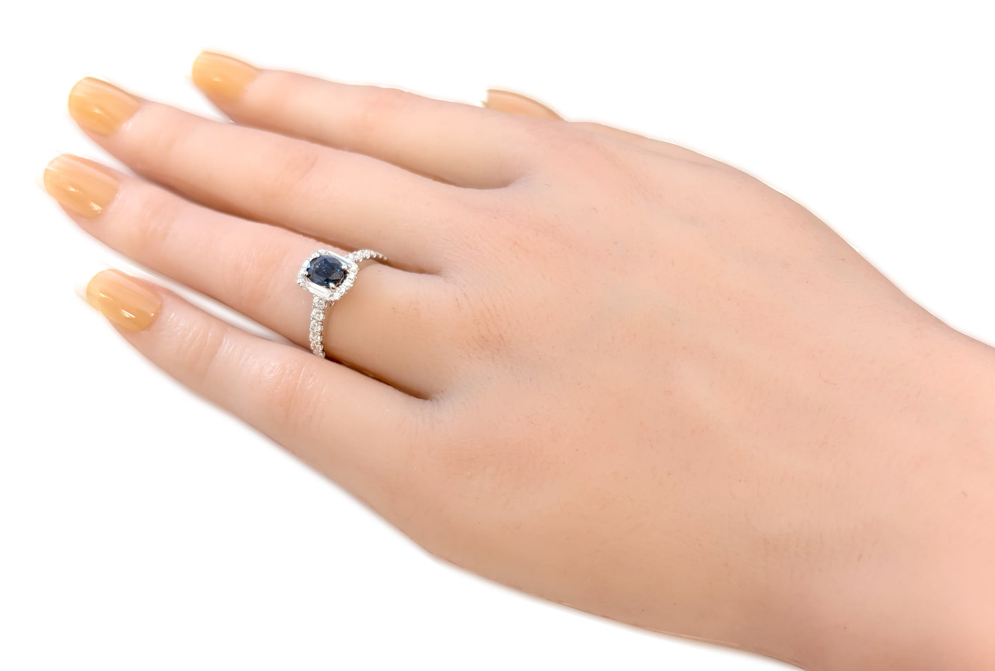 18K Blue Sapphire Oval-cut Diamond Ring - 1.478ct