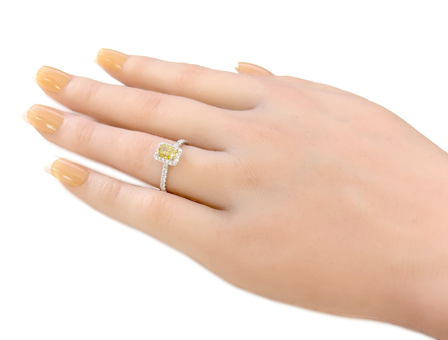 18K Cushion-cut Vivid Yellow Diamond Ring - 1.148ct