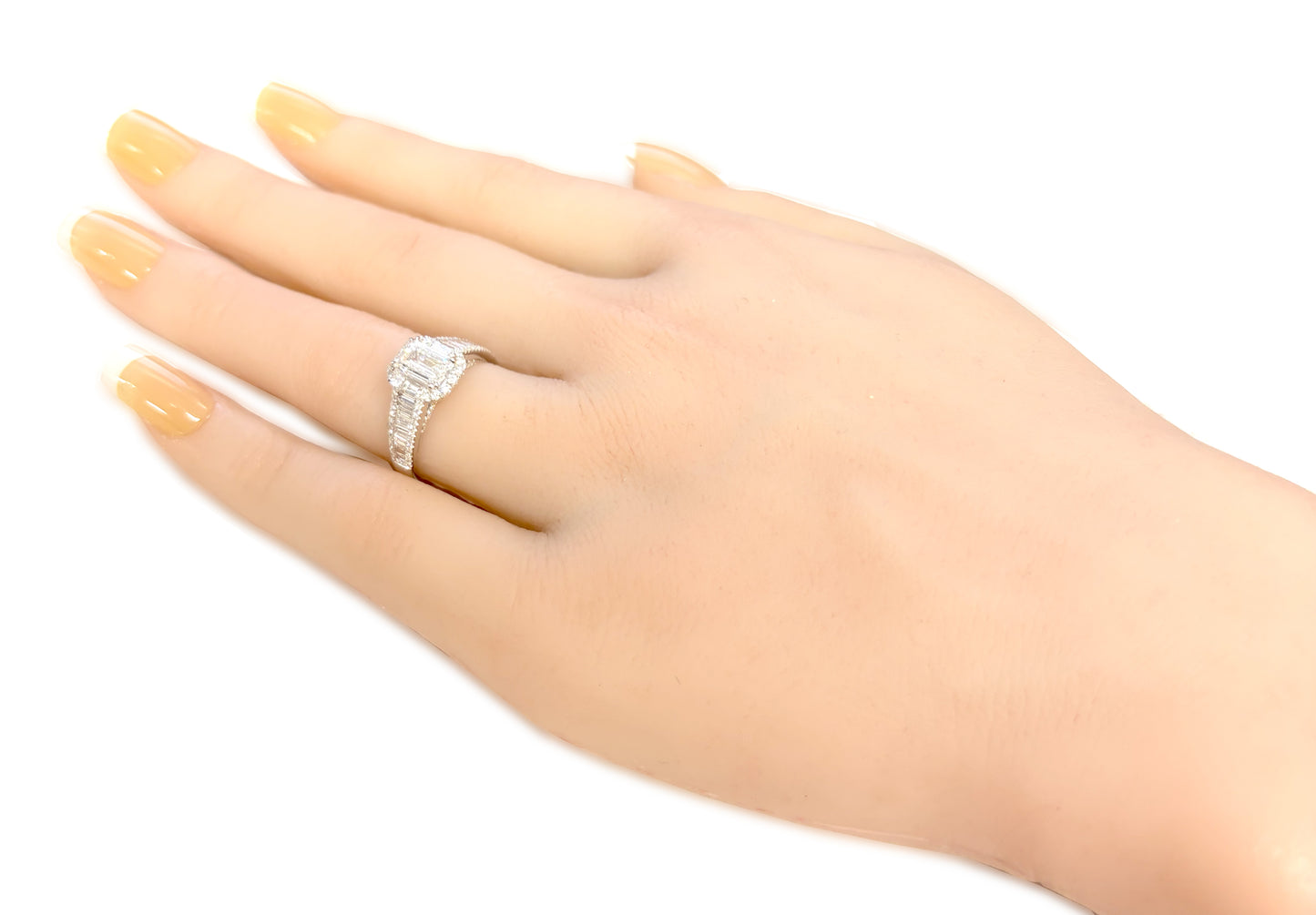 18K 無色D ダイヤモンドリング 1.92ct SI1 エメラルドカット
