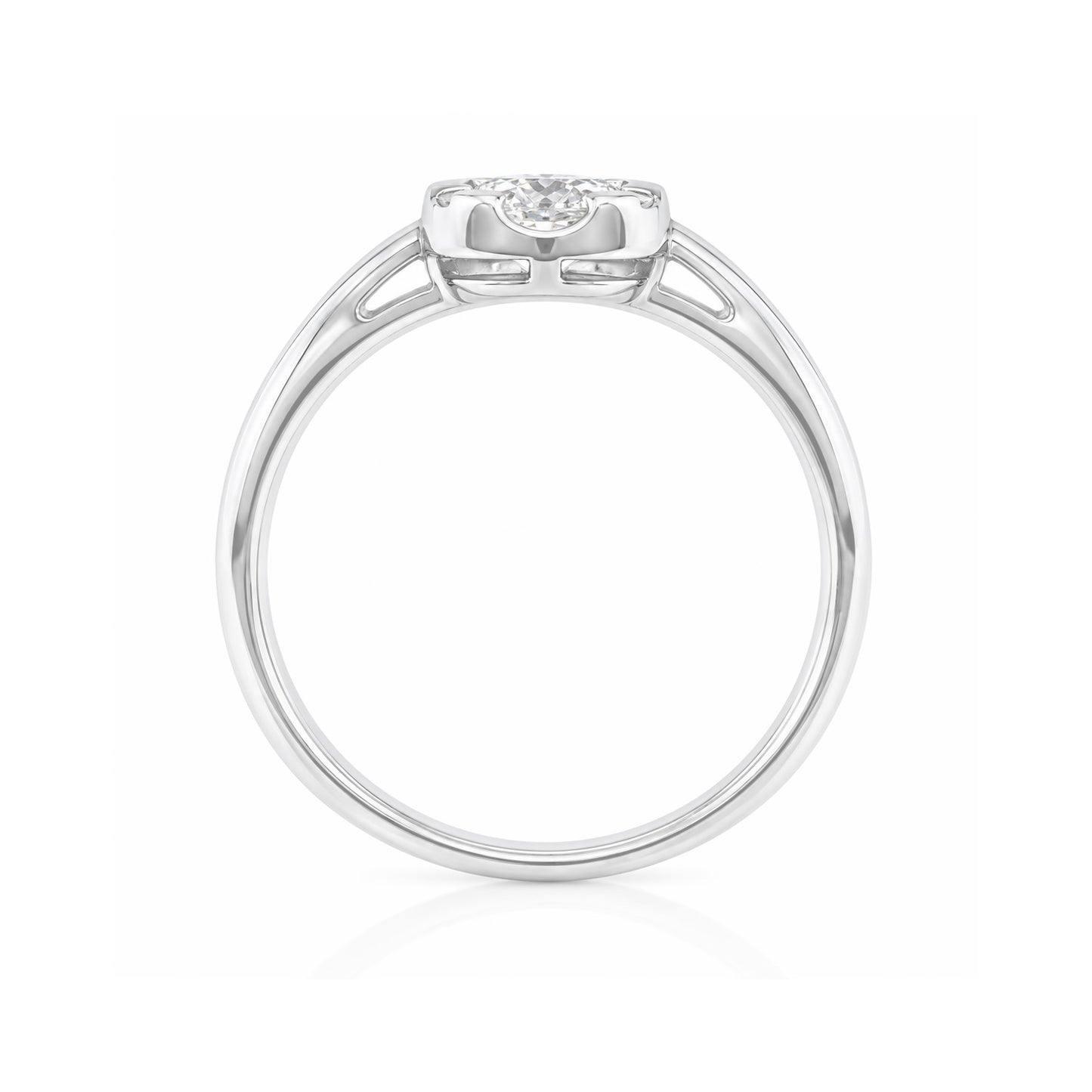 18K オーバル形状 ダイヤモンドリング 0.4ct