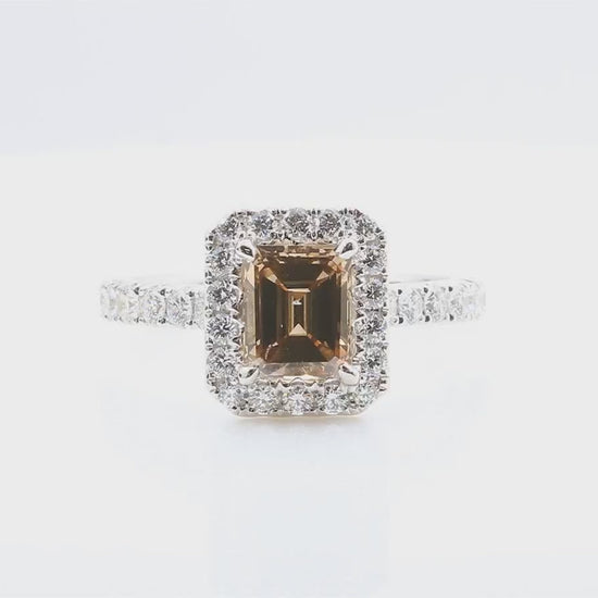 天然ダイヤモンドリング Brown 2.106ct Emerald 18KWG 映像