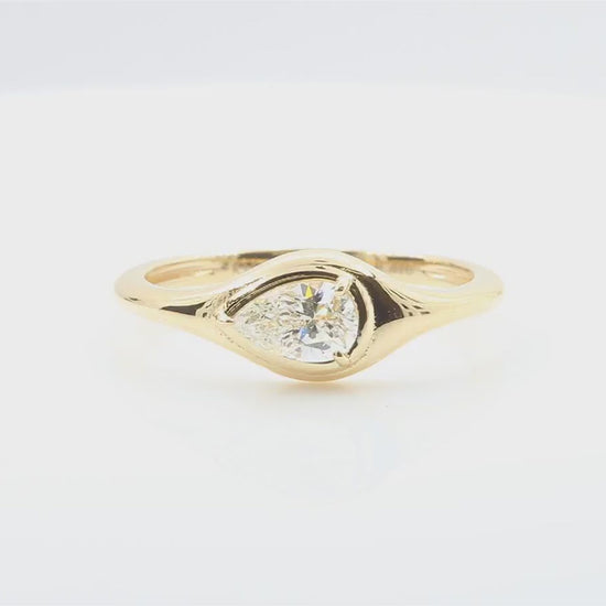天然ダイヤモンドリング 0.41ct Pear 18KYG 映像