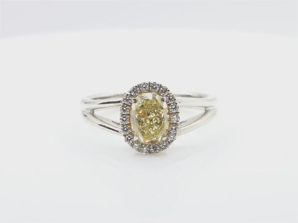 PT900 イエロー天然ダイヤモンド リング 1.35ct Fancy Light Yellow