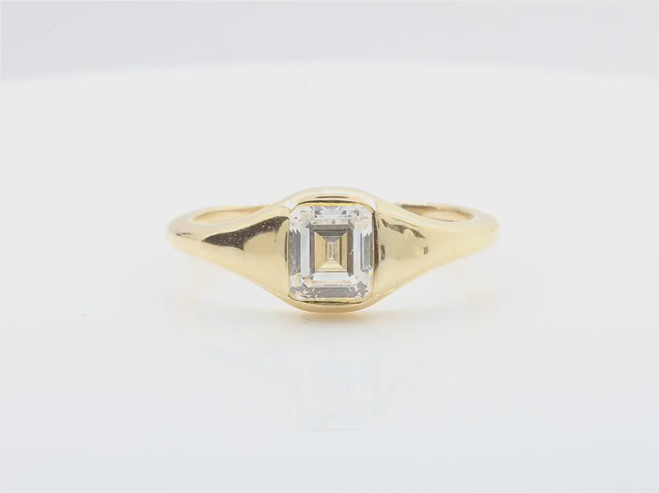天然ダイヤモンドリング 0.883ct Emerald 18KYG 映像
