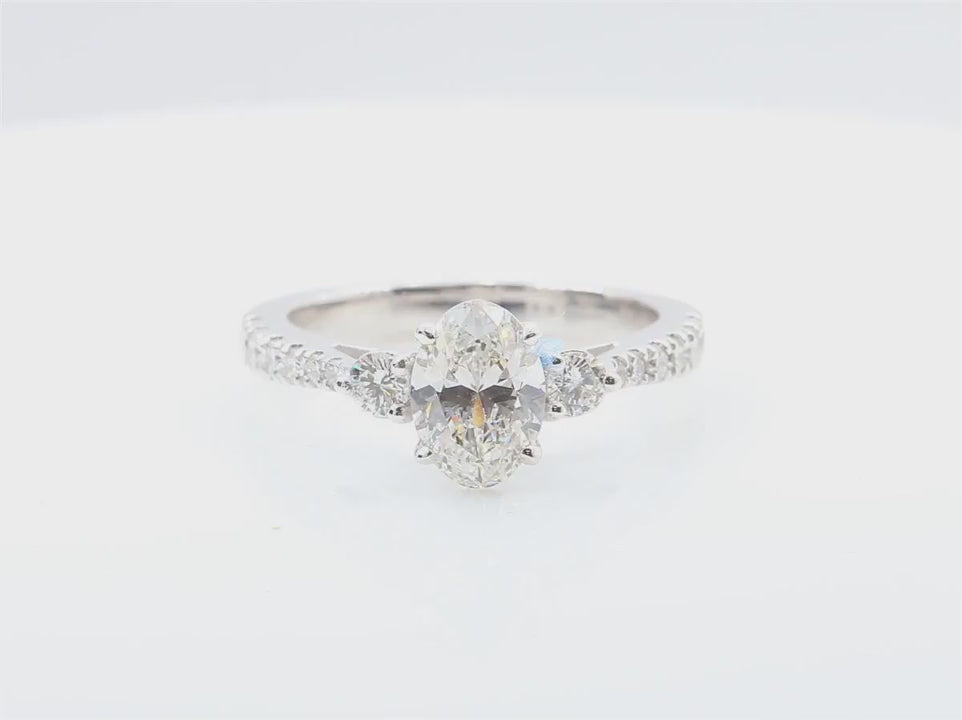 天然ダイヤモンドリング 1.374ct Oval 18KWG 映像