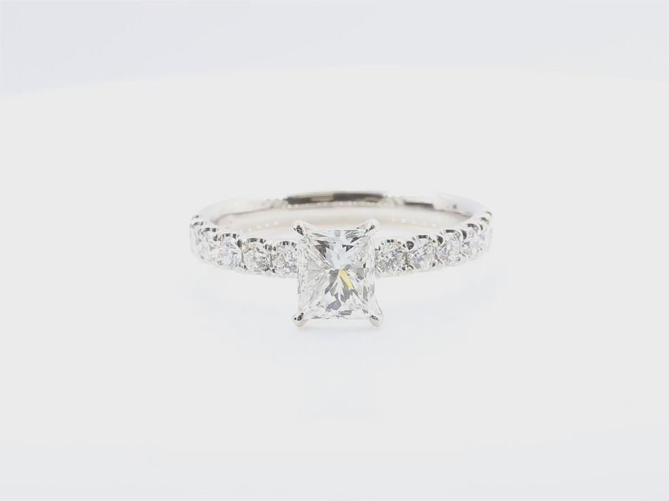 天然ダイヤモンドリング 1.361ct Princess 18KWG 映像