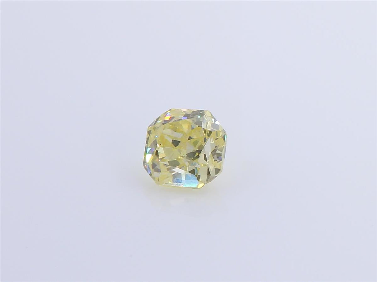 天然ダイヤモンドルース 0.915ct ファンシーイエロー ラディアント ダイヤモンド映像
